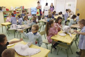 AE04 Escola Miquel Marti Pol Llica 04