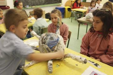 AE04 Escola Miquel Marti Pol Llica 01